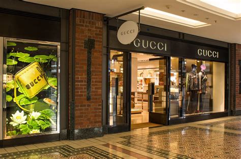 gucci v&a waterfront